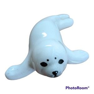 Vintage Ceramic Baby White Seal Figurine Japan Preowned